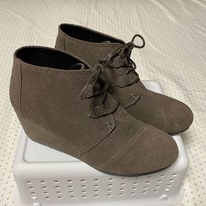 Wedge booties